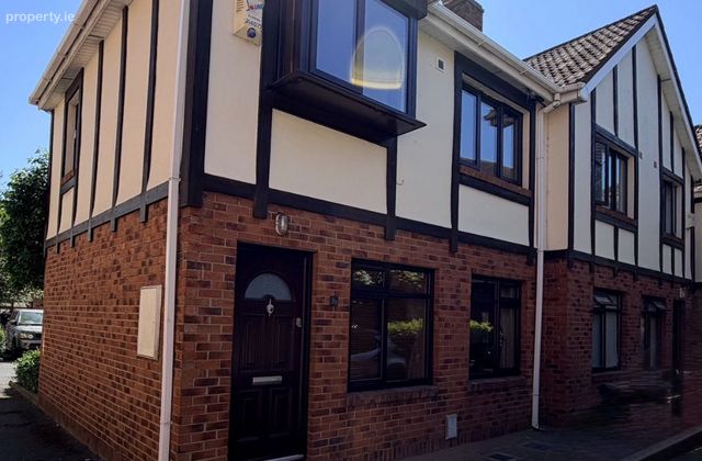 Fisherman's Wharf, York Road, Ringsend, Dublin 4 - Click to view photos