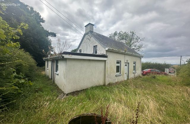 Curraraigue, Rathcoole, Banteer, Co. Cork - Click to view photos