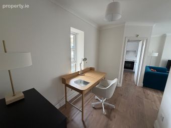 Apartment 37, Pier 19, Dublin 8 - Image 4
