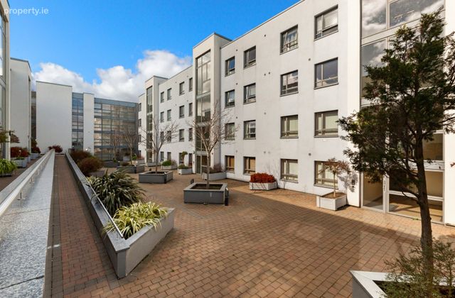 73 Grove Court, Blanchardstown, Dublin 15, Blanchardstown, Dublin 15 - Click to view photos