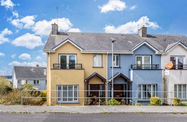 12 An Sr&uacute;than, Cross Street, Loughrea, Co. Galway - Click to view photos