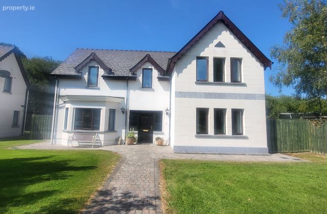 13 Errew Drive, Lough Rinn, Cloone Grange, Co. Leitrim - Click to view photos