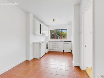 21 Bushfield Grove, Kingswood, Dublin 22 - Image 5