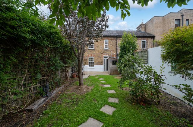 2 Thomas Davis Street West, Inchicore, Dublin 8 - Click to view photos