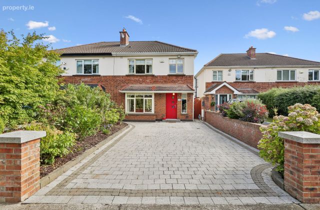 35 Oakdale Park, Ballycullen, Dublin 24 - Click to view photos