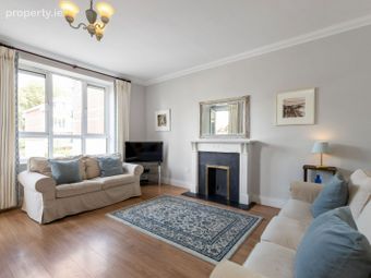 5 Hyde House, Clonfadda Wood, Mount Merrion Avenue, Blackrock, Co. Dublin - Image 2