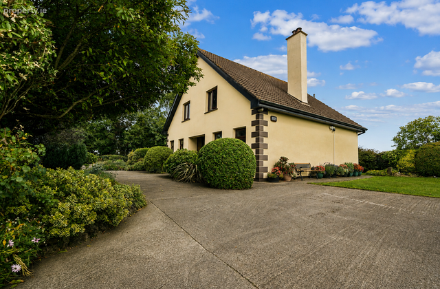 Kilbroney, Churchtown, Mallow, Co. Cork, Churchtown, Co. Cork - Click to view photos