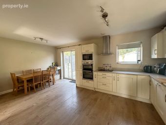 51 Castle Manor, Drogheda, Co. Louth - Image 5