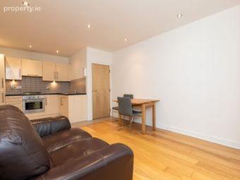 2 Aubreyville, Shankill, Dublin 18 - Image 5