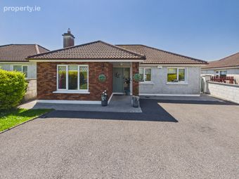 18 Hawthorn Close, Ballinasloe, Co. Galway, Ballinasloe, Co. Galway - Image 2
