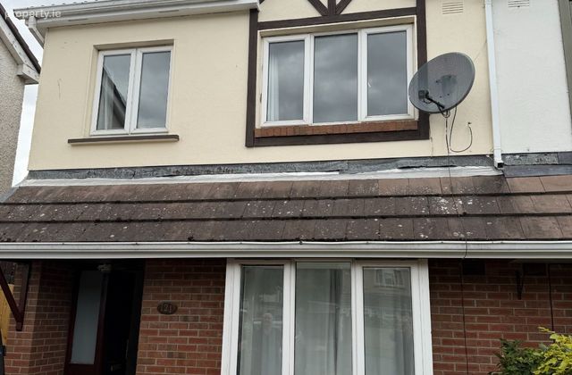 121 Sundale Park, Dublin 24, Jobstown, Dublin 24 - Click to view photos