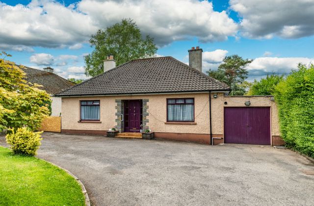 Tullyhaw, Kilcullen Road, Naas, Co. Kildare - Click to view photos