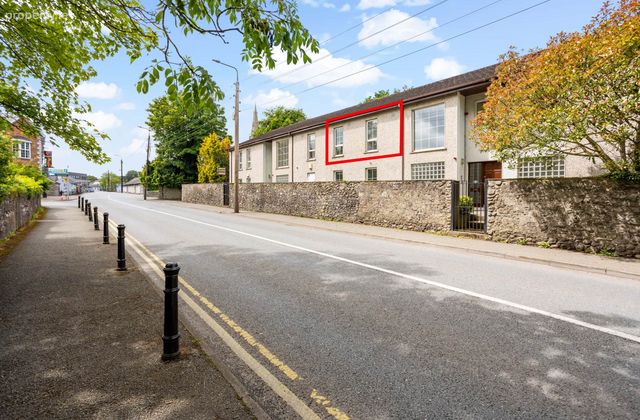 8 Sycamore Springs, Naas, Co. Kildare, Naas, Co. Kildare - Click to view photos