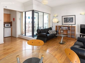 4 Gandon House, Custom House Square, Ifsc, Dublin 1, IFSC, Dublin 1 - Image 3