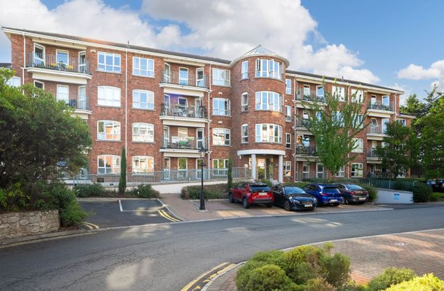 33, Shrewsbury, Donnybrook Castle, Donnybrook, Dublin 4 - Click to view photos