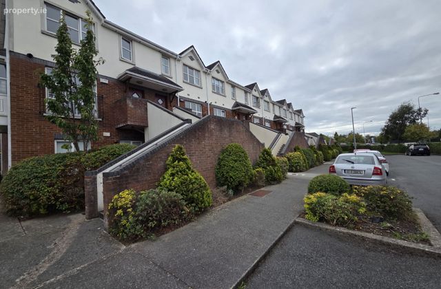 62 The Park, Martello Village, Drogheda, Co. Louth - Click to view photos