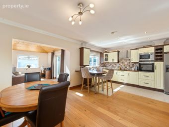 32 The Avenue, Castletown, Celbridge, Co.kildare, Celbridge, Co. Kildare - Image 4