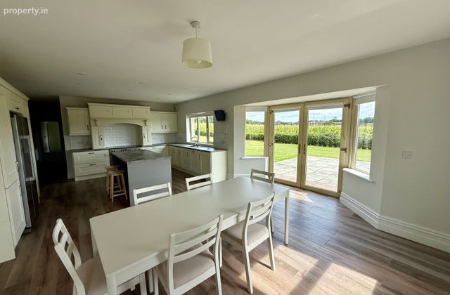 Sarsfield Court, Glanmire, Co. Cork - Click to view photos