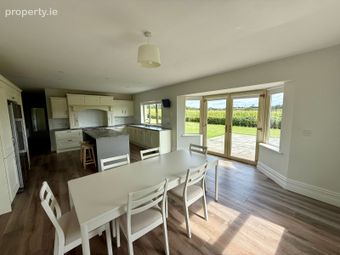 Sarsfield Court, Glanmire, Co. Cork