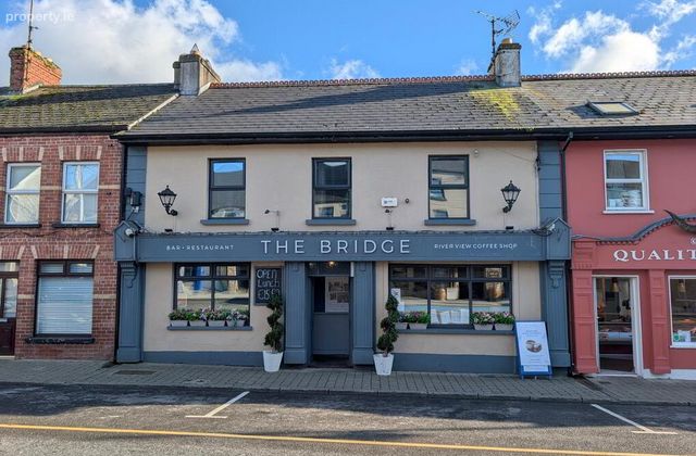 The Bridge Bar &amp; Restaurant, Main Street, Ballyconnell, Co. Cavan, Ballyconnell, Co. Cavan - Click to view photos
