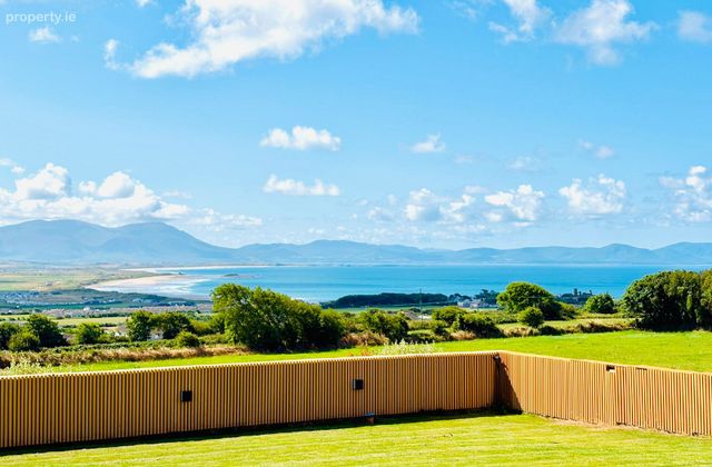 Ballyheigue, Tralee, Co. Kerry, Ballyheigue, Co. Kerry - Click to view photos