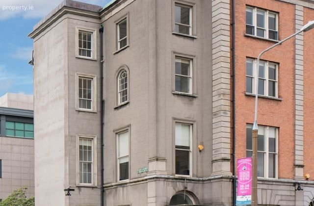 Corrib House, 52 Lower Leeson Street, Dublin 2 - Click to view photos