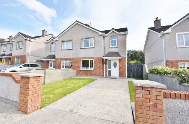 5 Racecourse Heights, Tralee, Tralee, Co. Kerry - Click to view photos