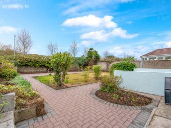 16 Avondale Crescent, Killiney, Dalkey, Co. Dublin - Image 4