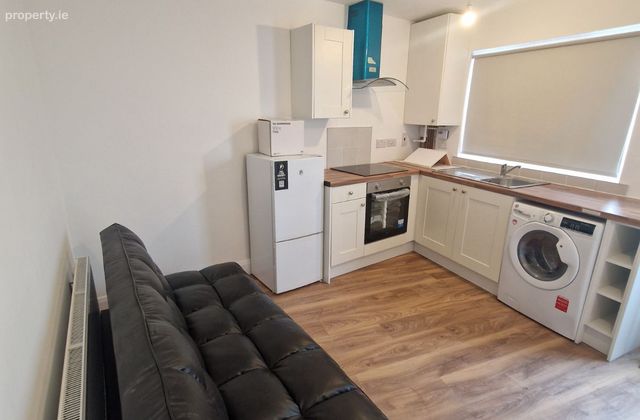 Wood Avens, Dublin 22, Ronanstown, Co. Dublin - Click to view photos