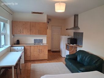 Beach Court, Salthill, Co. Galway - Image 3