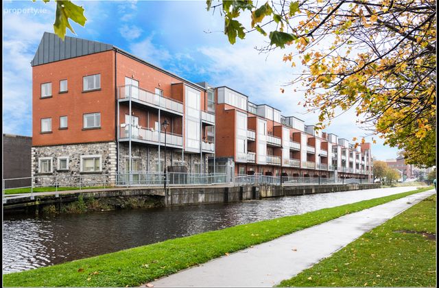 9 Dakota Court, Phibsborough, Dublin 7 - Click to view photos