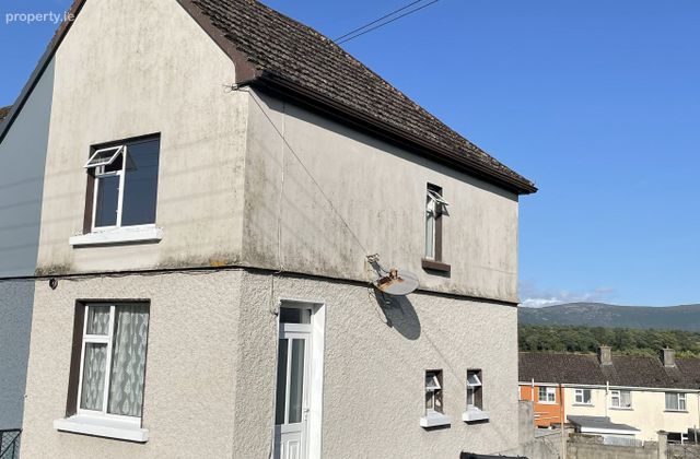 16 Brandondale, Graiguenamanagh, Co. Kilkenny, Graiguenamanagh, Co. Kilkenny - Click to view photos