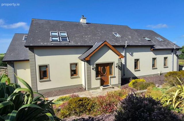 Crossway Cottage, Letterfine, Keshcarrigan, Co. Leitrim, Keshcarrigan, Co. Leitrim - Click to view photos