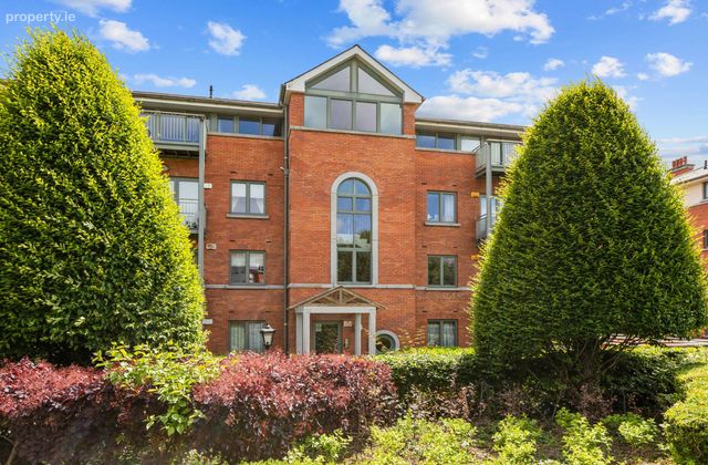 27 Cedar Lodge, Farmleigh Woods, Castleknock, Dublin 15, Co. Dublin, Castleknock, Dublin 15 - Click to view photos