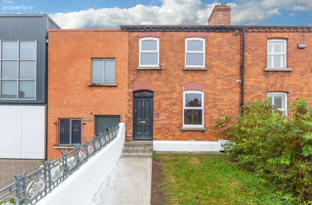 54 Botanic Avenue, Dublin 9, Drumcondra, Dublin 9 - Click to view photos