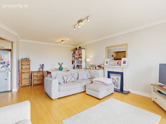 59 Carrigmore Crescent, Saggart, Citywest, Co. Dublin - Image 3