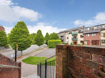 10 Slade Castle Heights, Saggart, Co. Dublin, Saggart, Co. Dublin - Image 2