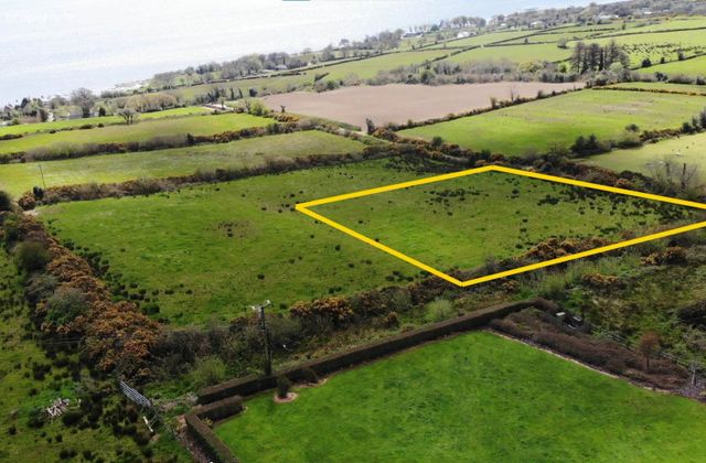 Marshalls Road, Drung, Quigley`s Point, Co. Donegal, Quigley's Point, Co. Donegal - Click to view photos