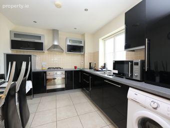4 Cosby Avenue, Fairgreen, Portlaoise, Co. Laois - Image 2