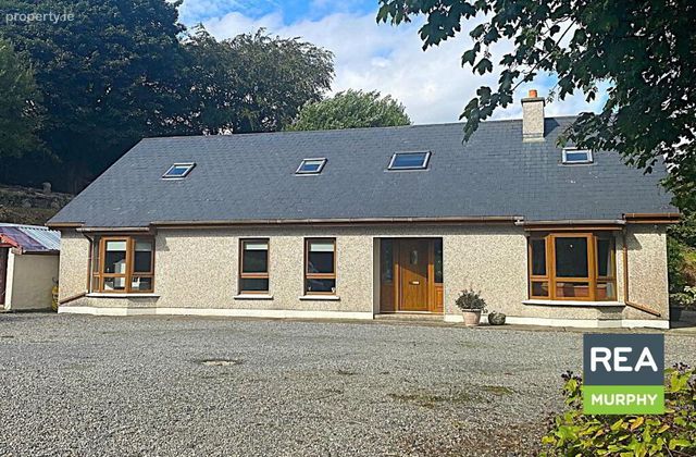 Threecastles., Manor Kilbride, Blessington, Co. Wicklow, Blessington, Co. Wicklow - Click to view photos