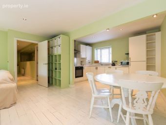 120 Grianan Fidh, Aiken's Village, Sandyford, Dublin 18 - Image 2
