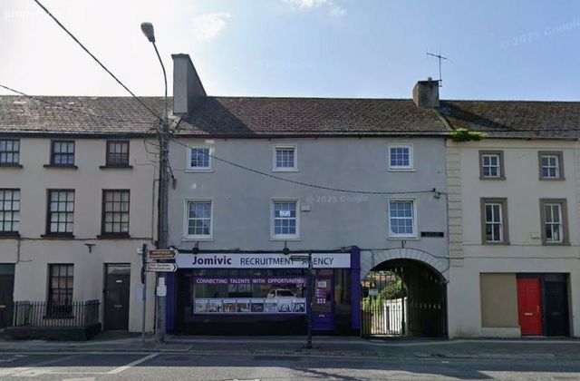 47 Main Street, Carrick-on-suir, Carrickbeg, Co. Tipperary - Click to view photos