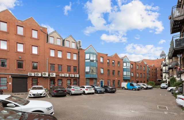 11 Bridge Court, City Gate, Christchurch, Dublin 8 - Click to view photos