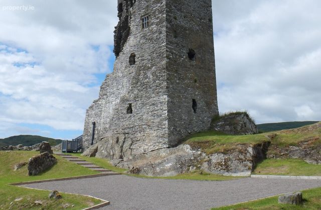 Castle Donovan, Drimoleague, Co. Cork, Drimoleague, Co. Cork - Click to view photos