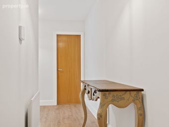 Apt 37 The Bridge, Shankill, Dublin 18 - Image 3
