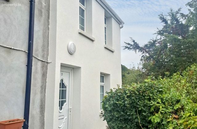 7 Nelsons Terrace, Lower Glanmire Road, St. Lukes, Co. Cork - Click to view photos