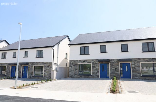 7 Chapel Hill, Knocknagarrane, Bandon, Co. Cork - Click to view photos