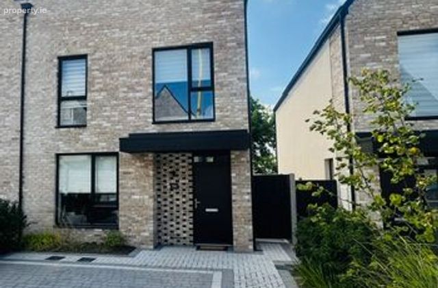 14 Bramble Wood, Sand Wood, Portlaoise, Co. Laois - Click to view photos