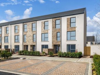 4 Bed End Terrace, Lucan, Co. Dublin