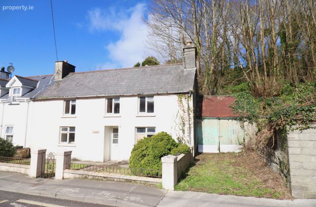 Adura Cottage, Main Street, Leap, Co. Cork - Click to view photos